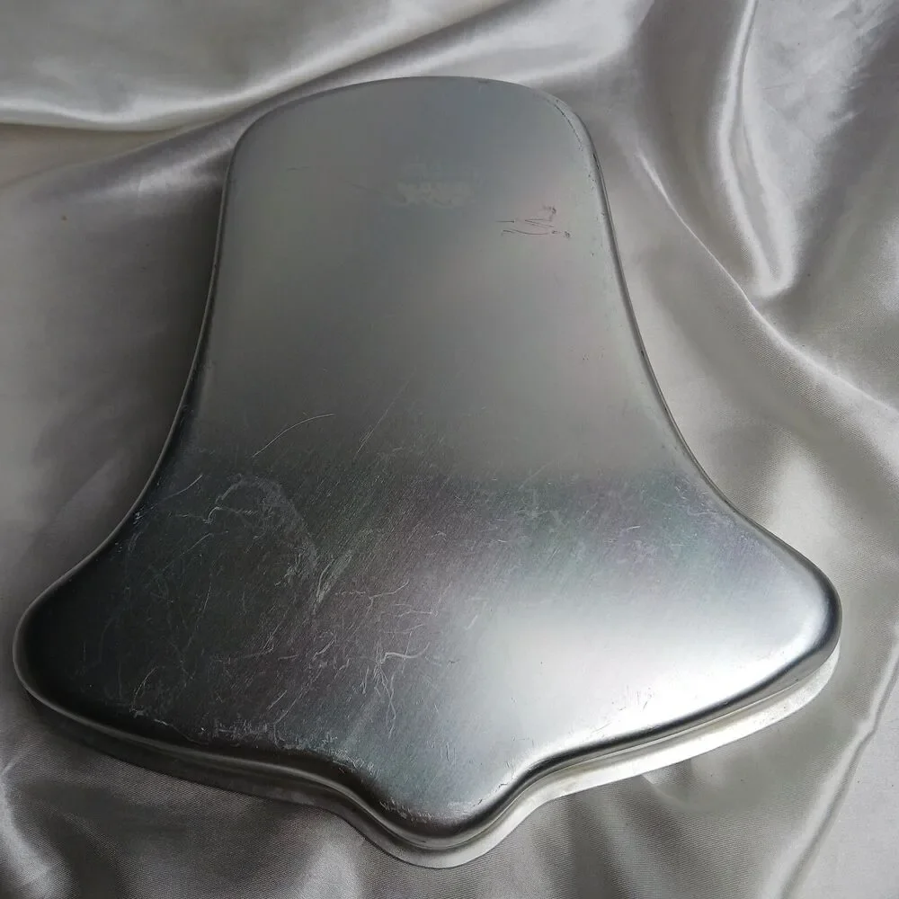 VINTAGE WILTON BELL CAKE PAN
